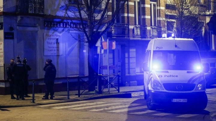 Attentats de Paris : deux suspects interpellés à Molenbeek en Belgique - ảnh 1